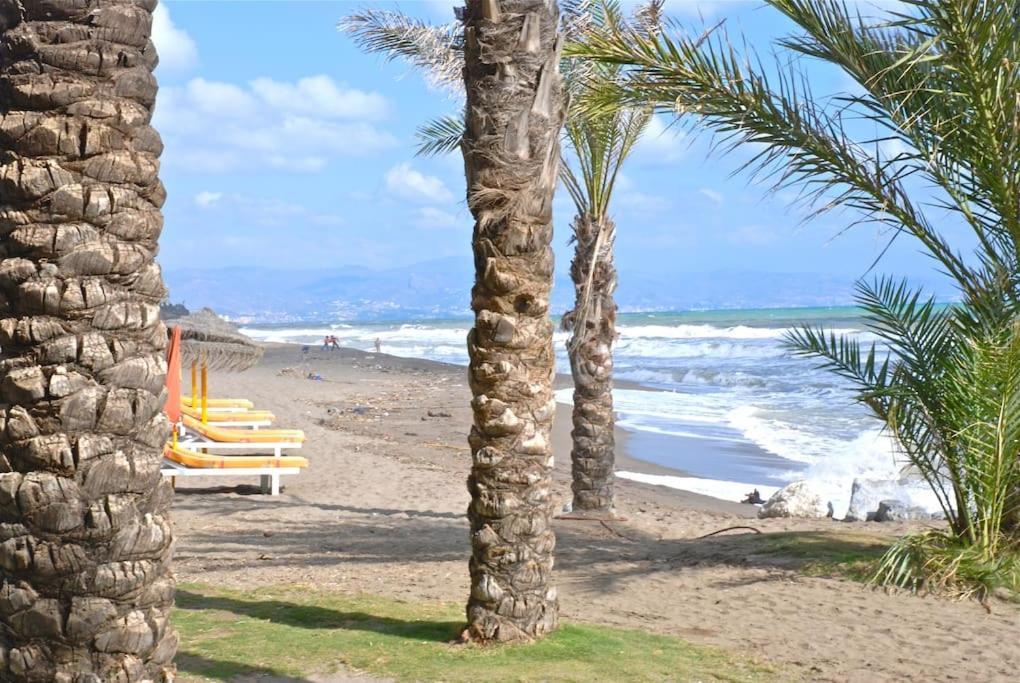 La Casa En La Carihuela Playa A 4 Minutos A Pie Villa Торемолинос Екстериор снимка